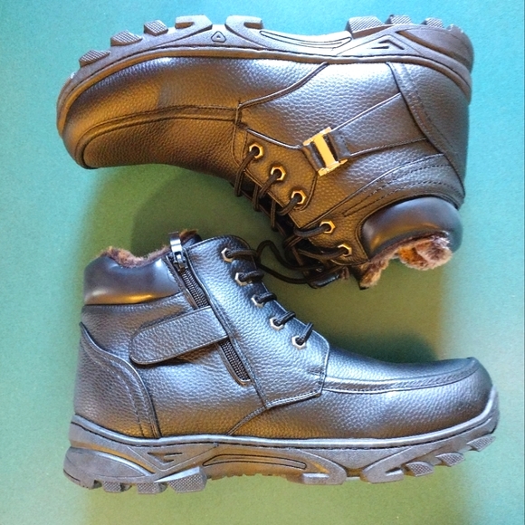 NWT Gelato Men's Faux Fur Lined Leather Cold Weather Boots - Picture 1 of 10